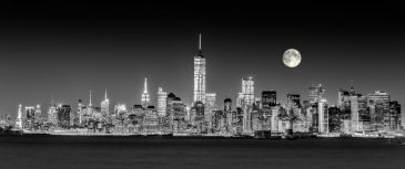 Фотообои Полная луна над Нью-Йорком